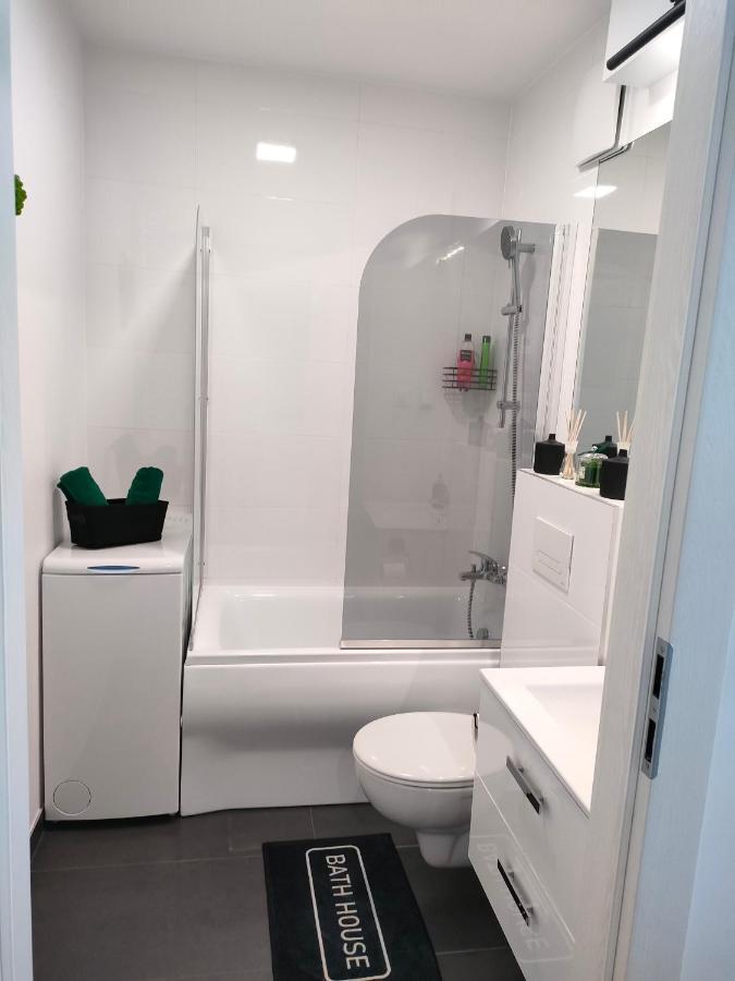 Апартаменти Przytulny Apartament Na Mlynowej Білосток Екстер'єр фото