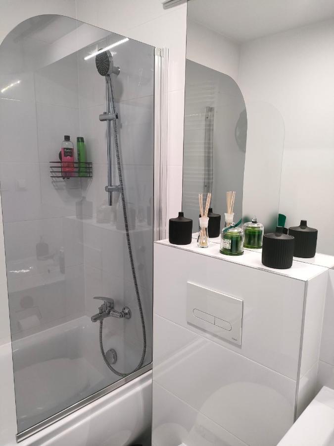 Апартаменти Przytulny Apartament Na Mlynowej Білосток Екстер'єр фото